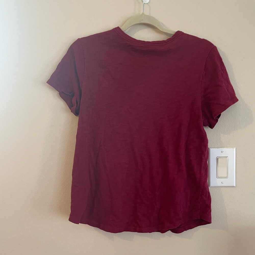 Old Navy Basic Red T - Picture 2 of 5